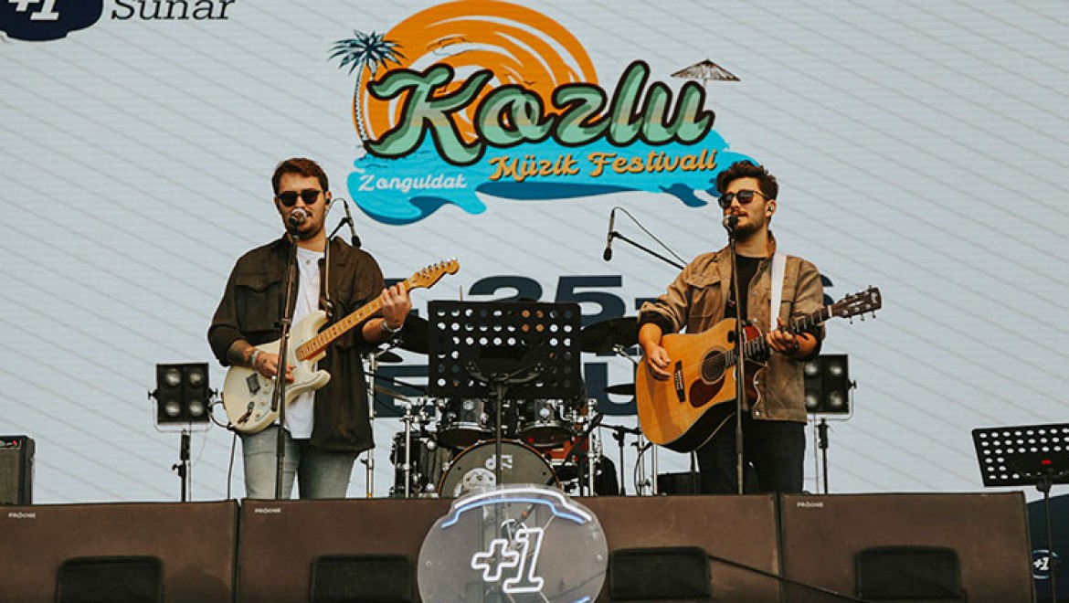 Kozlu Müzik Festivali'nde İlk Gün Pinhani Coşkusuyla Başladı