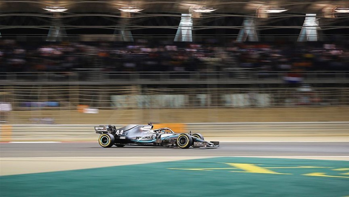 F1 Portekiz Grand Prix'sinde pole pozisyonu Hamilton'ın