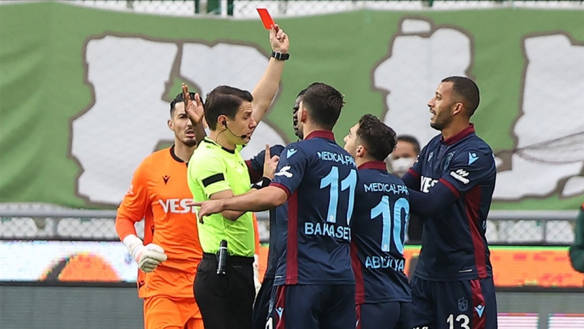 Trabzonsporlu Vitor Hugo PFDK'ye sevk edildi