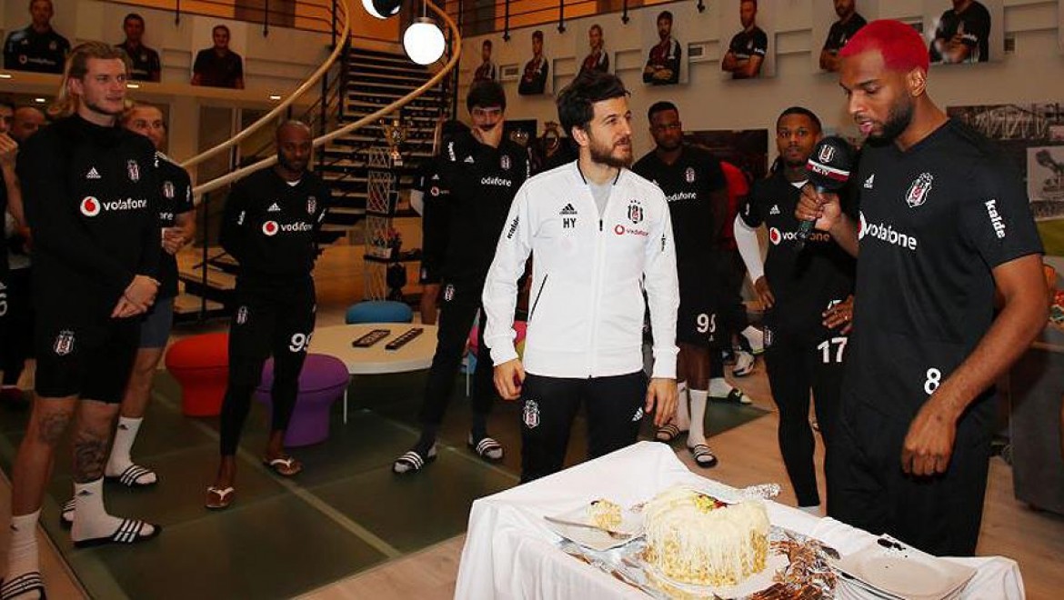 Beşiktaş'ta Babel'in Doğum Günü Kutlandı
