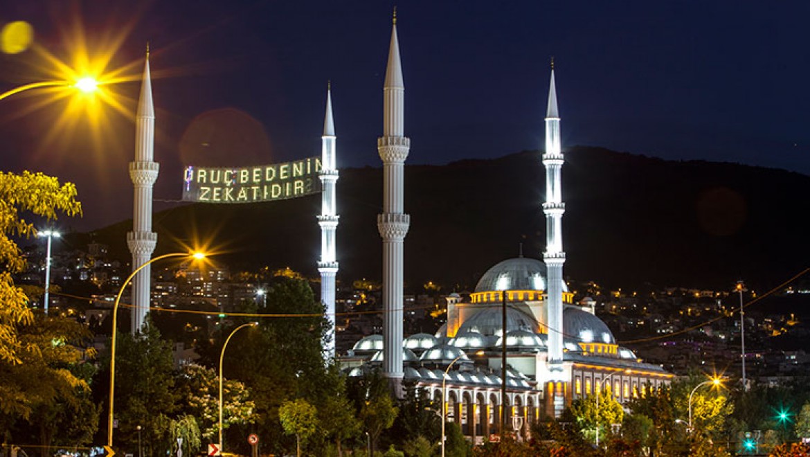 Ramazan'da Bursa bir başka güzel