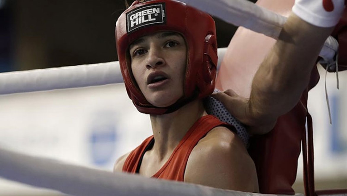 2020 Tokyo Olimpiyat Oyunları'nda boksta kadınlar 51 kiloda Buse Naz Çakıroğlu, çeyrek finale çıktı