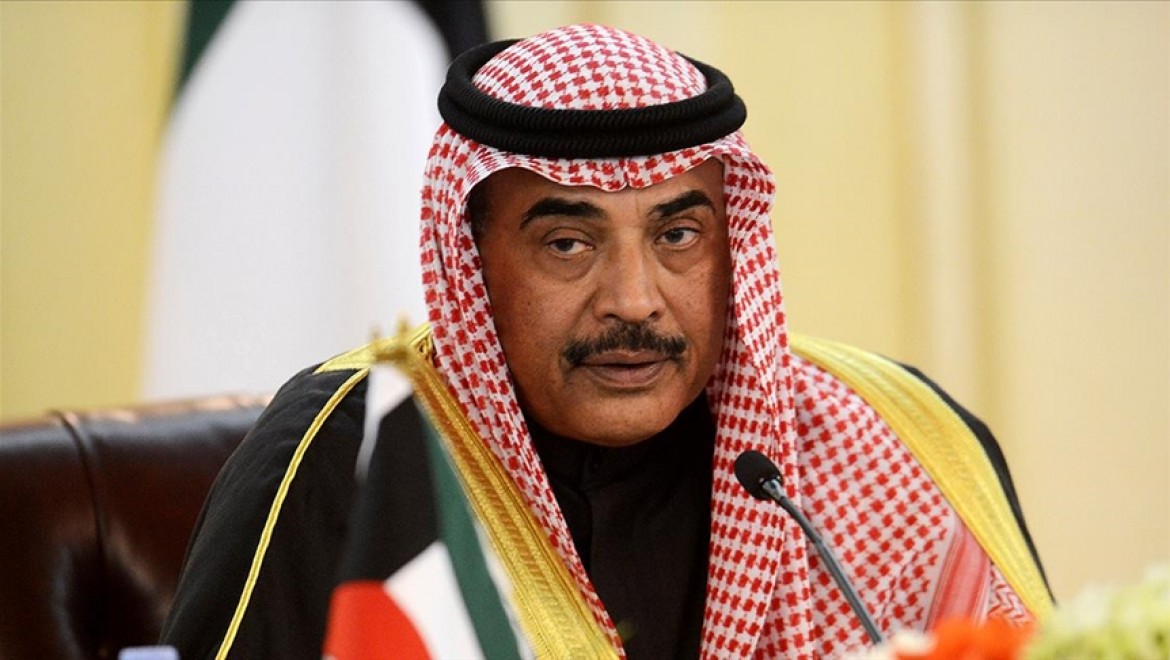 Kuveyt Emiri es-Sabah, istifa eden Sabah el-Halid'i yeniden 'Başbakan' olarak atadı