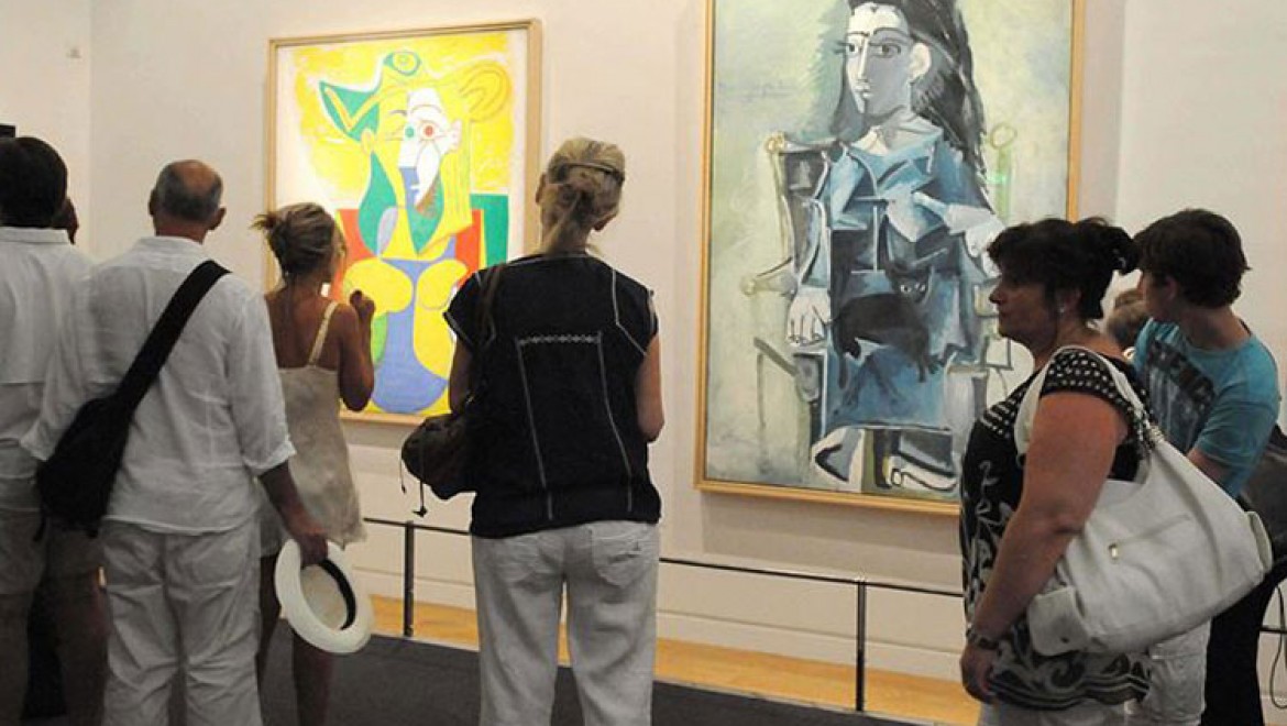 İtalyan kadın çekilişle Pablo Picasso'nun 1 milyon avroluk tablosunun sahibi oldu