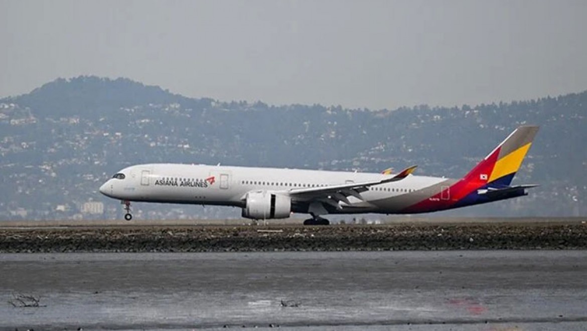 Asiana Airlines, uçağın kapısının açılmasının ardından acil çıkış koltuklarına bilet satışını durdurdu