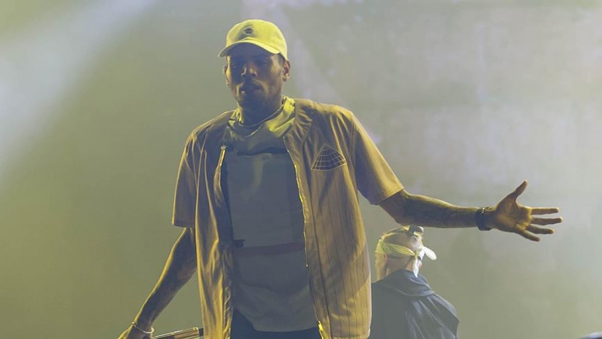 Chris Brown Fransa'da Gözaltına Alındı