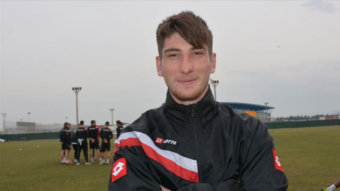 Trabzonspor genç forvet Rahmi Anıl Başaran ile sözleşme imzaladı