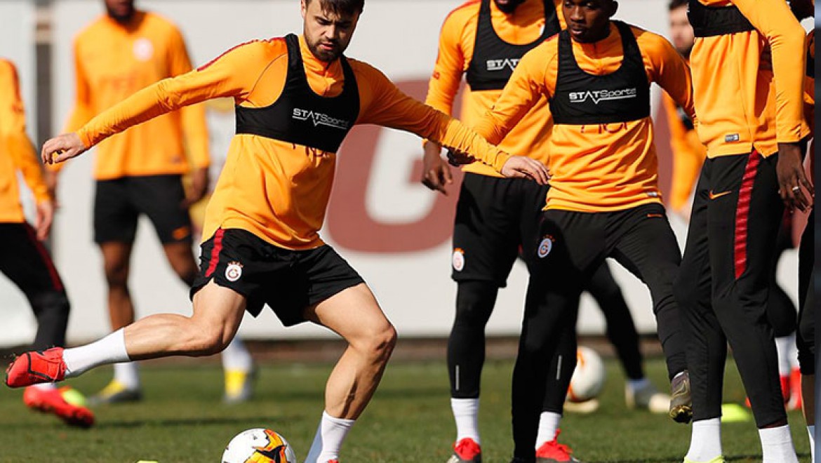 Galatasaray'da Benfica Maçının Çalışmaları Sürüyor