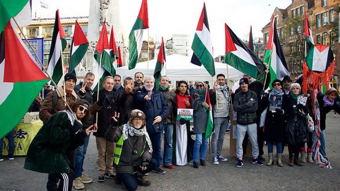 Hollanda'da Filistin'e Destek Gösterisi