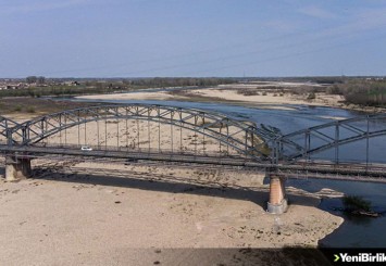 İtalya'nın en büyük nehri Po'daki kuraklık sıkıntısı sürüyor