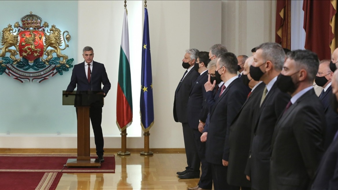 Bulgaristan'da geçici teknokratlar hükümeti göreve başladı