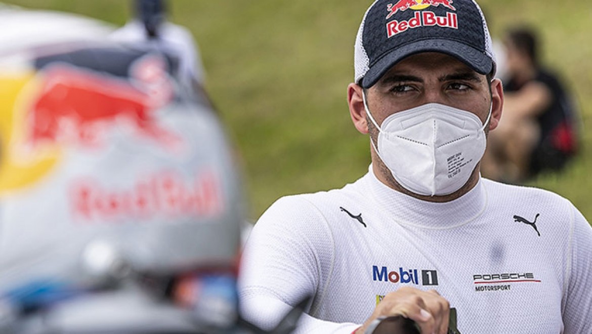 Milli otomobil yarışçısı Ayhancan Güven Avusturya'da iki kez podyuma çıktı