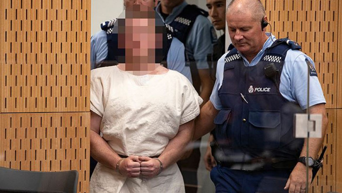 Yeni Zelanda'daki Camilere Terör Saldırısı Zanlısı Mahkemeye Çıkartıldı