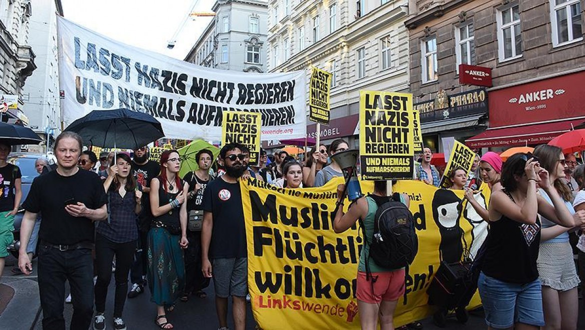 Avusturya'da 'Nazilere hayır' Protestosu