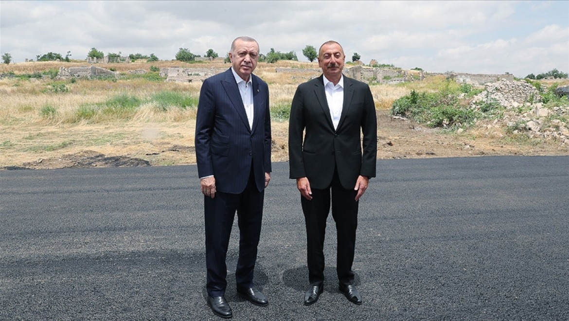 Cumhurbaşkanı Erdoğan Aliyev ile Fuzuli'de bir araya geldi