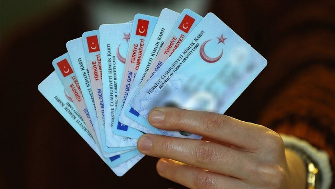 30 Haziran itibarıyla KKTC'ye gidişlerde yeni tip kimlik kartları kullanılacak