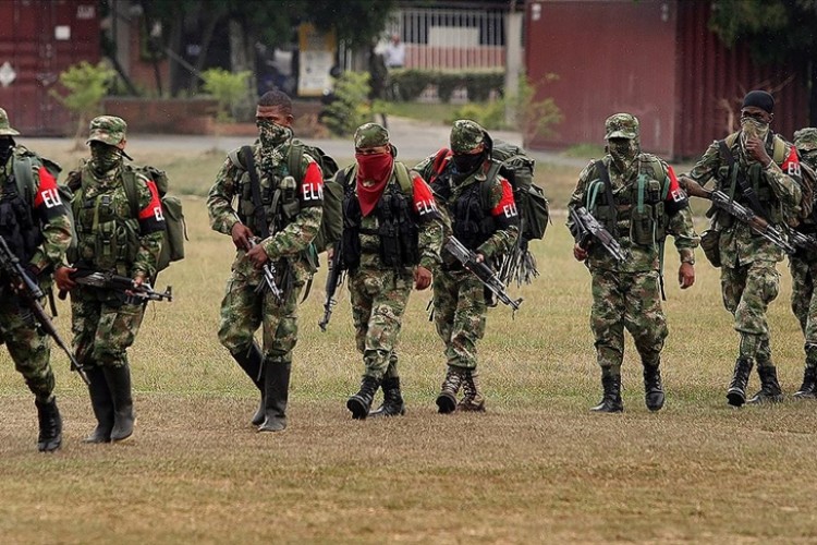 Kolombiya'da silahlı isyancı örgüt ELN, barış müzakerelerine açık olduğunu duyurdu