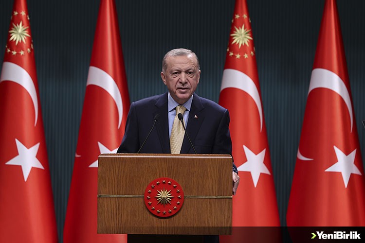 Cumhurbaşkanı Erdoğan: Çalışma ve Sosyal Güvenlik Bakanlığımızdan asgari ücretin yeniden değerlendirilmesini istedim