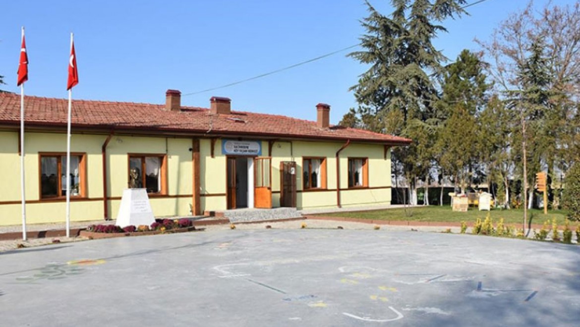 Eskişehir'in 12 kırsal mahallesindeki okullar Köy Yaşam Merkezine dönüştürüldü
