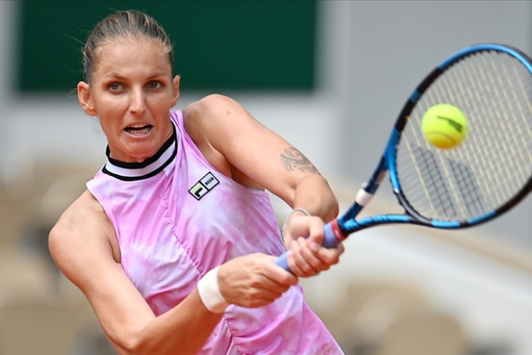 Geçen yılın finalisti Karolina Pliskova, Wimbledon'a 2. turda veda etti
