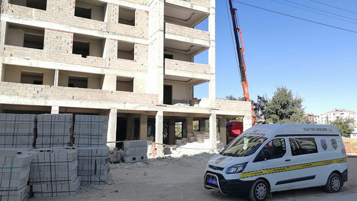 Konya'da inşaattan düşen işçi hayatını kaybetti