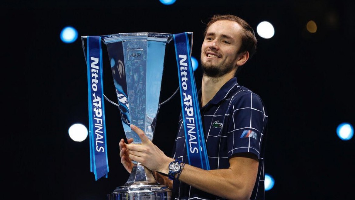 Londra'daki son sezon sonu turnuvasında şampiyon Daniil Medvedev