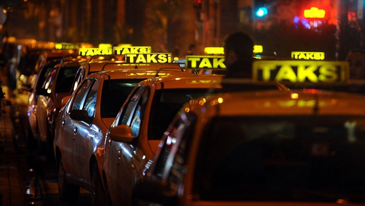 İBB'nin 6 bin yeni taksi teklifi UKOME'de reddedildi
