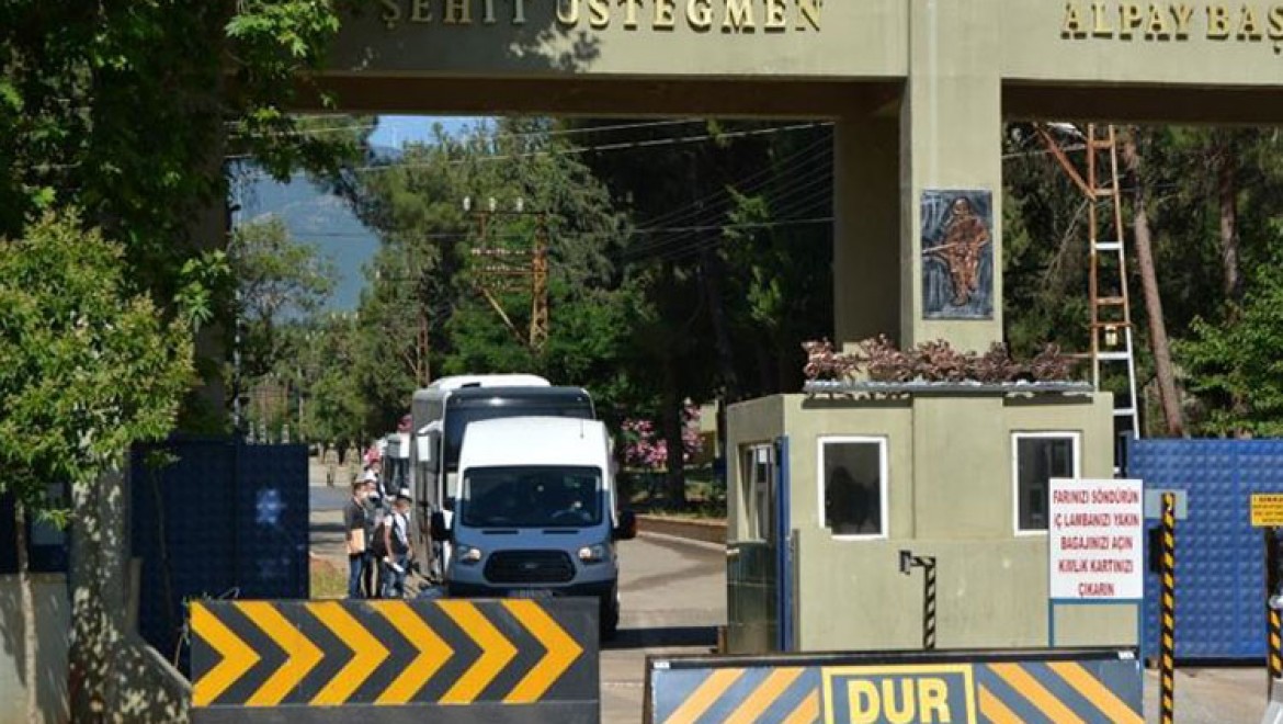 Gaziantep'te Kovid-19 nedeniyle terhisleri ertelenen 120 asker ailelerine kavuştu