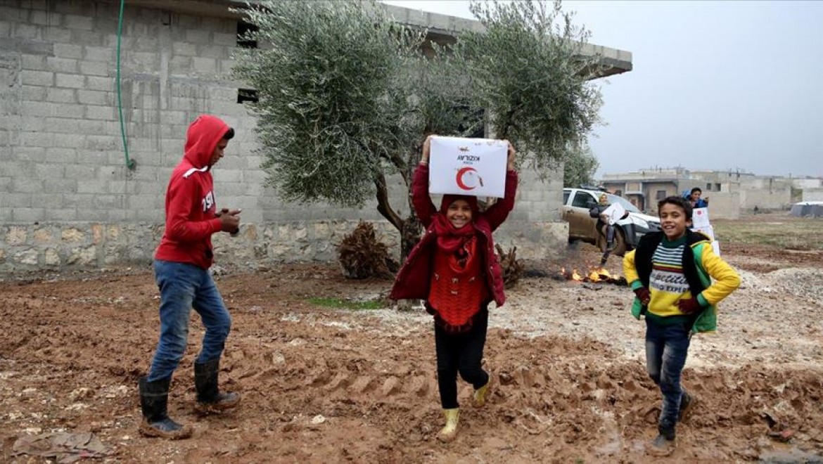 Türk Kızılaydan ihtiyaç sahibi Suriyeliler için ısıtıcı ve kömür yardımı çağrısı