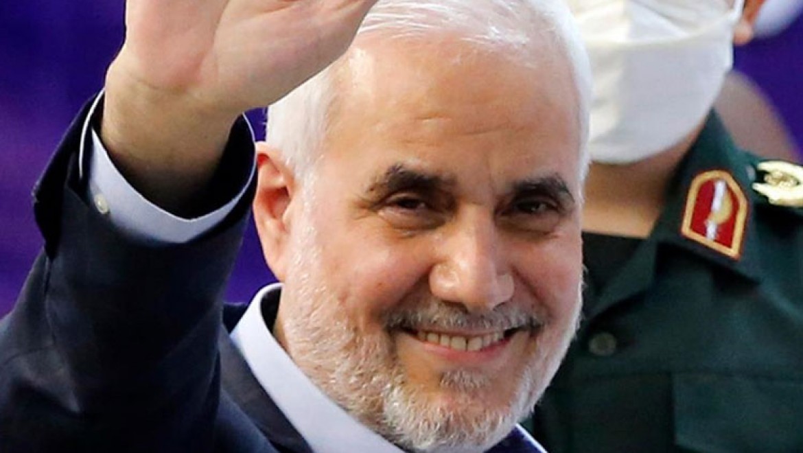 İran'da reformist siyasetçi Mihralizade cumhurbaşkanlığı seçiminden çekildi