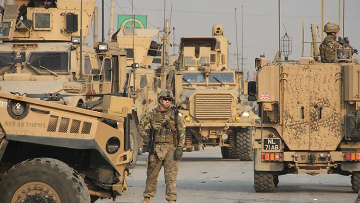 İngiltere, Afganistan'daki askerlerini düzenli olarak geri çekecek