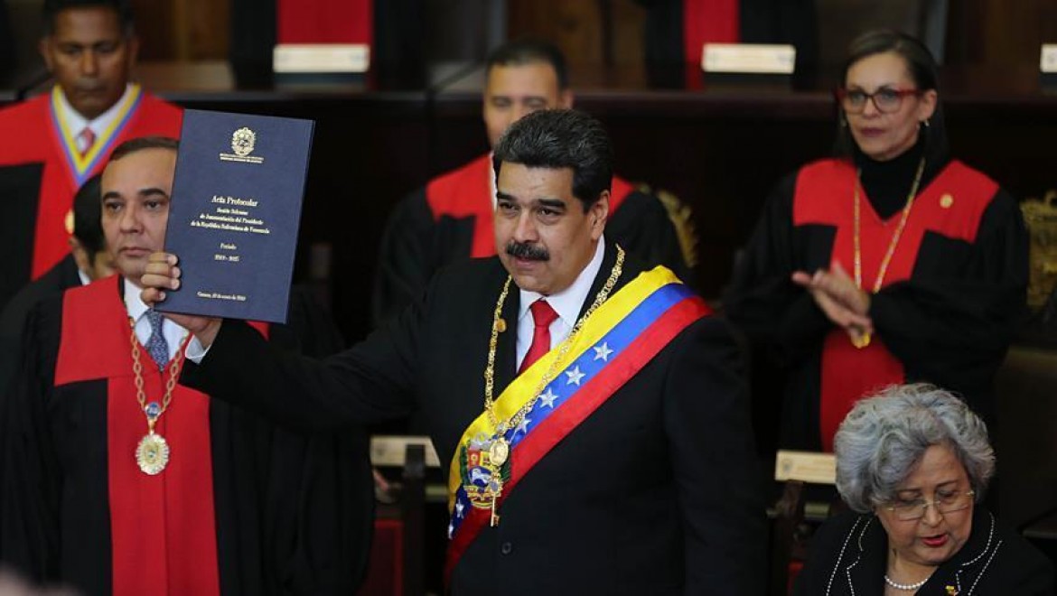 Venezuela'da Siyasi Tansiyon Gittikçe Yükseliyor