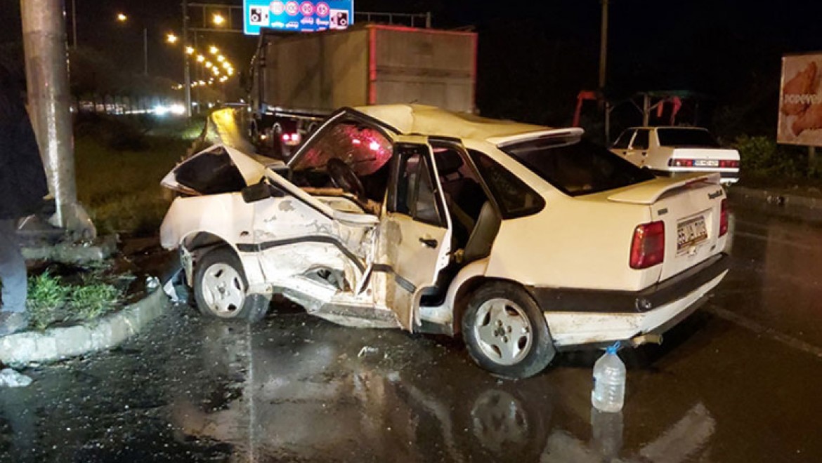 Samsun'da iki otomobilin çarpıştığı kazada 11 kişi yaralandı