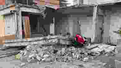 Mersin'de müstakil evin duvarının çökmesi sonucu 6 yaşındaki çocuk yaralandı