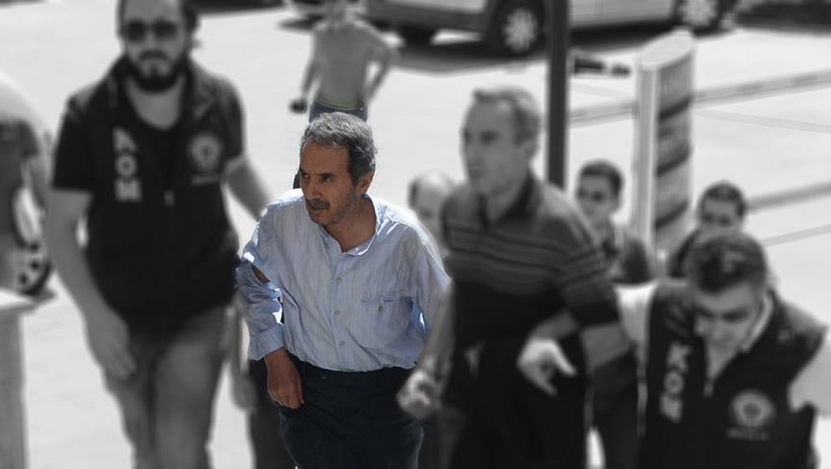 Eski Zaman Gazetesi Başyazarı Ünal'a Hapis Cezası