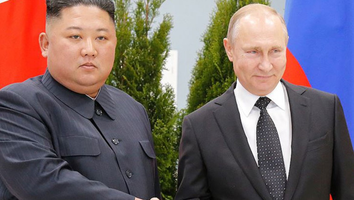 Putin ile Kuzey Kore lideri Kim bir araya geldi