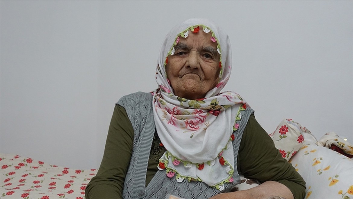 Artvin'de 116 yaşındaki kadın, Kovid-19'u yenerek sağlığına kavuştu