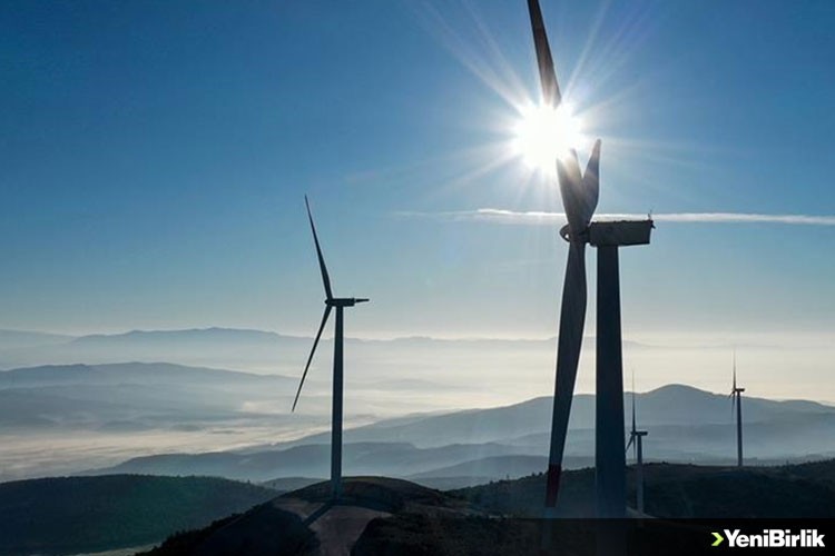 Rüzgar ve güneş son 12 ayda Türkiye'nin enerji ithalatında 7 milyar dolarlık tasarruf sağladı