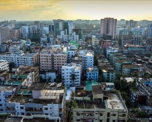 Bangladeş'te 140 milyon kişi elektriksiz kaldı