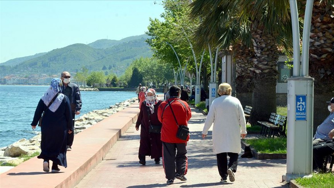 Kocaeli'de 65 yaş üstü vatandaşlara Kovid-19 nedeniyle kısıtlamalar getirildi