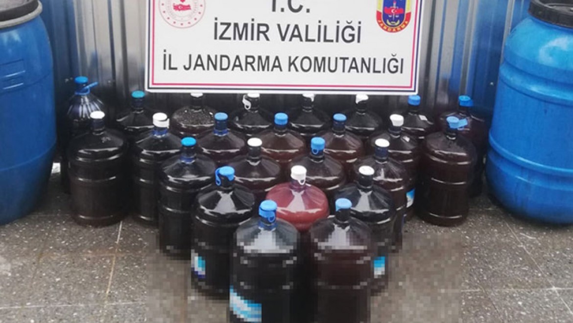 İzmir'de 880 litre kaçak içki ele geçirildi