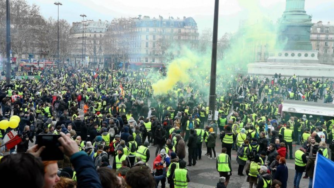 Fransa'dan Sarı Yeleklilerin Gösterilerine İlişkin Eylem Planı