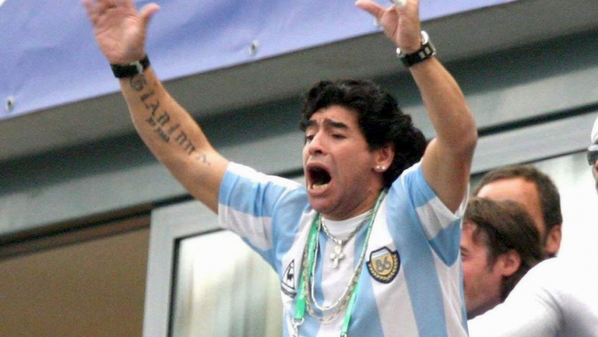 Maradona Rusya'dan Ve Taraftarlardan Özür Diledi