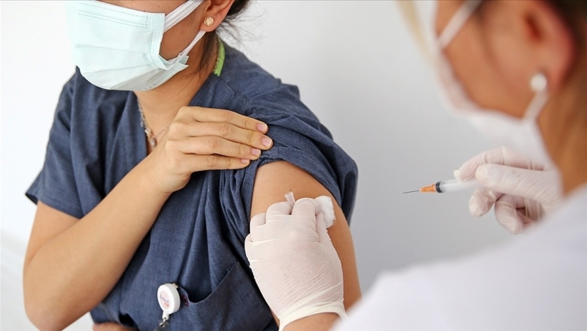 Sağlık Bakanı Koca, bir günde 1 milyon 538 bin 144 doz aşı yapıldığını duyurdu