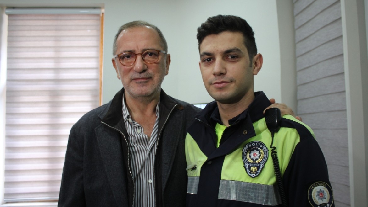 Fatih Altaylı Hakaret Ettiği Polisten Özür Diledi
