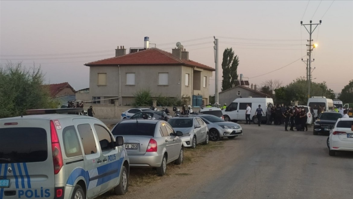 Konya'da aynı aileden 7 kişinin öldürüldüğü olayla ilgili 10 kişi gözaltına alındı