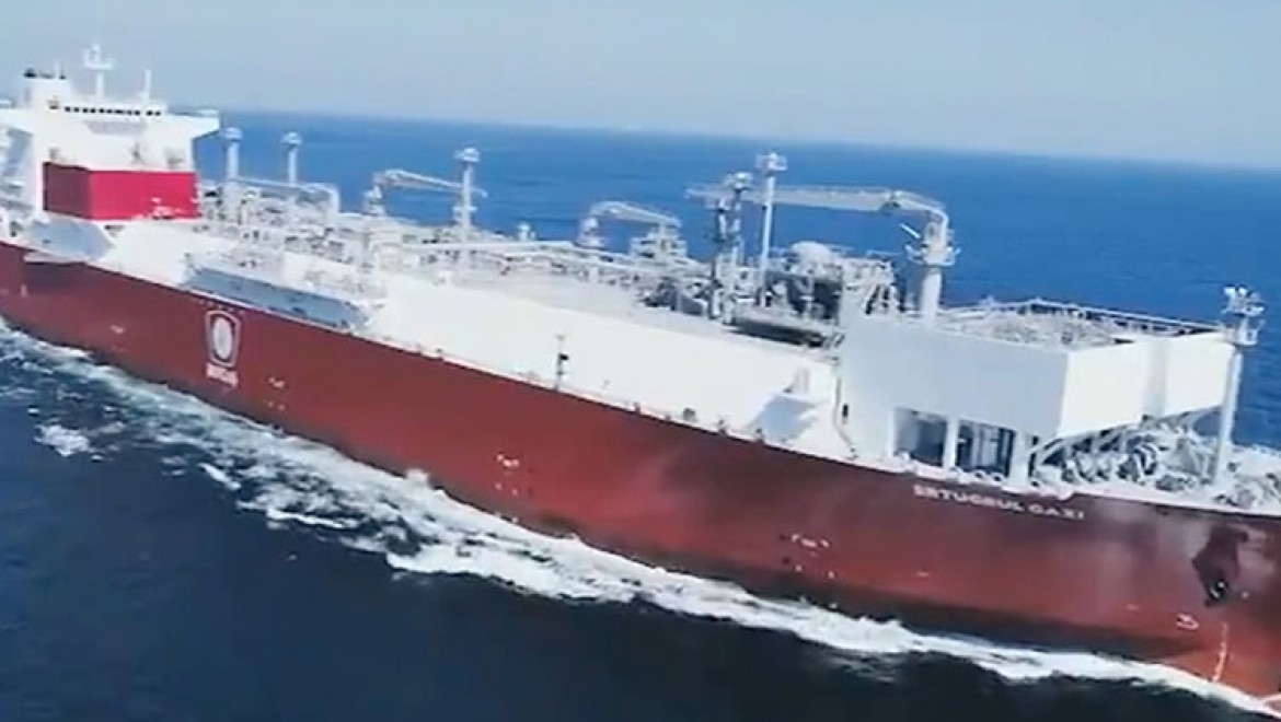 Türkiye'nin ilk yüzer LNG depolama ve gazlaştırma gemisi Ertuğrul Gazi Türkiye'ye ulaştı