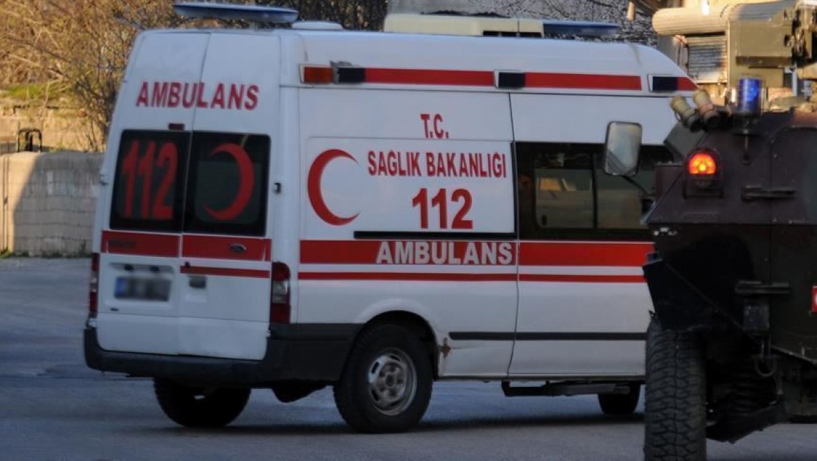 Diyarbakır'da zırhlı araç devrildi: 1 şehit