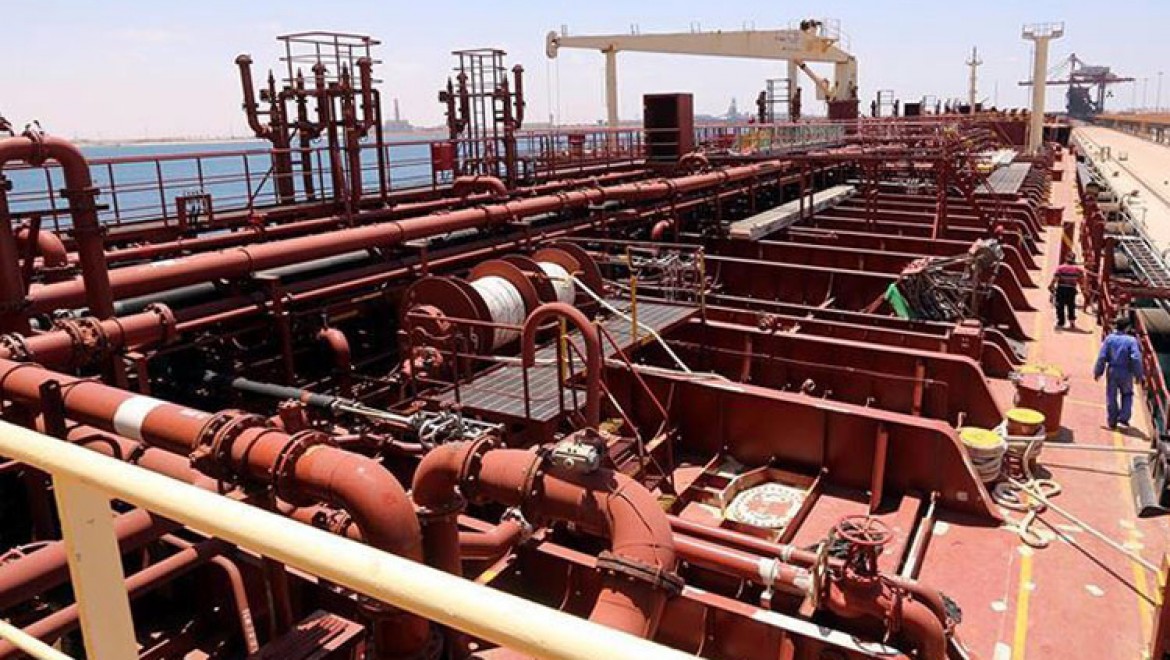 Hafter Libya ekonomisinin can damarı petrol üretimini kesmeye devam edecek