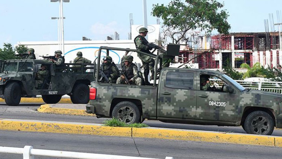 Meksika'da çete üyeleri Culiacan kentini savaş alanına çevirdi